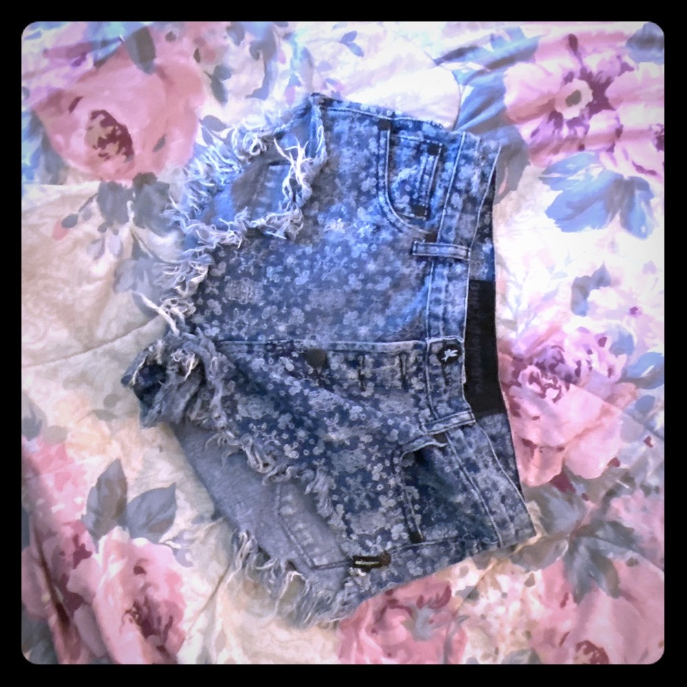 ONE TEASPOON DENIM SHORT